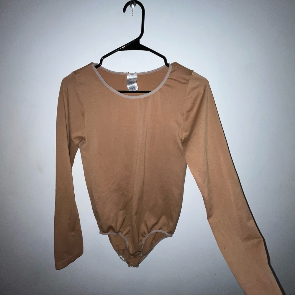Spirit Halloween Tan Long Sleeve Bodysuit